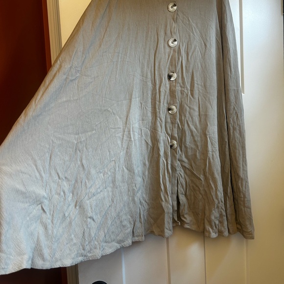 Belk Size Small Button MIDI Skirt - Picture 2 of 6